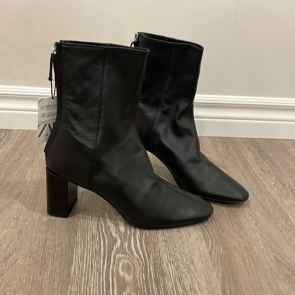 ZARA boots Size 39 (US 8) Black.  Real Leather. Never worn. New with tags